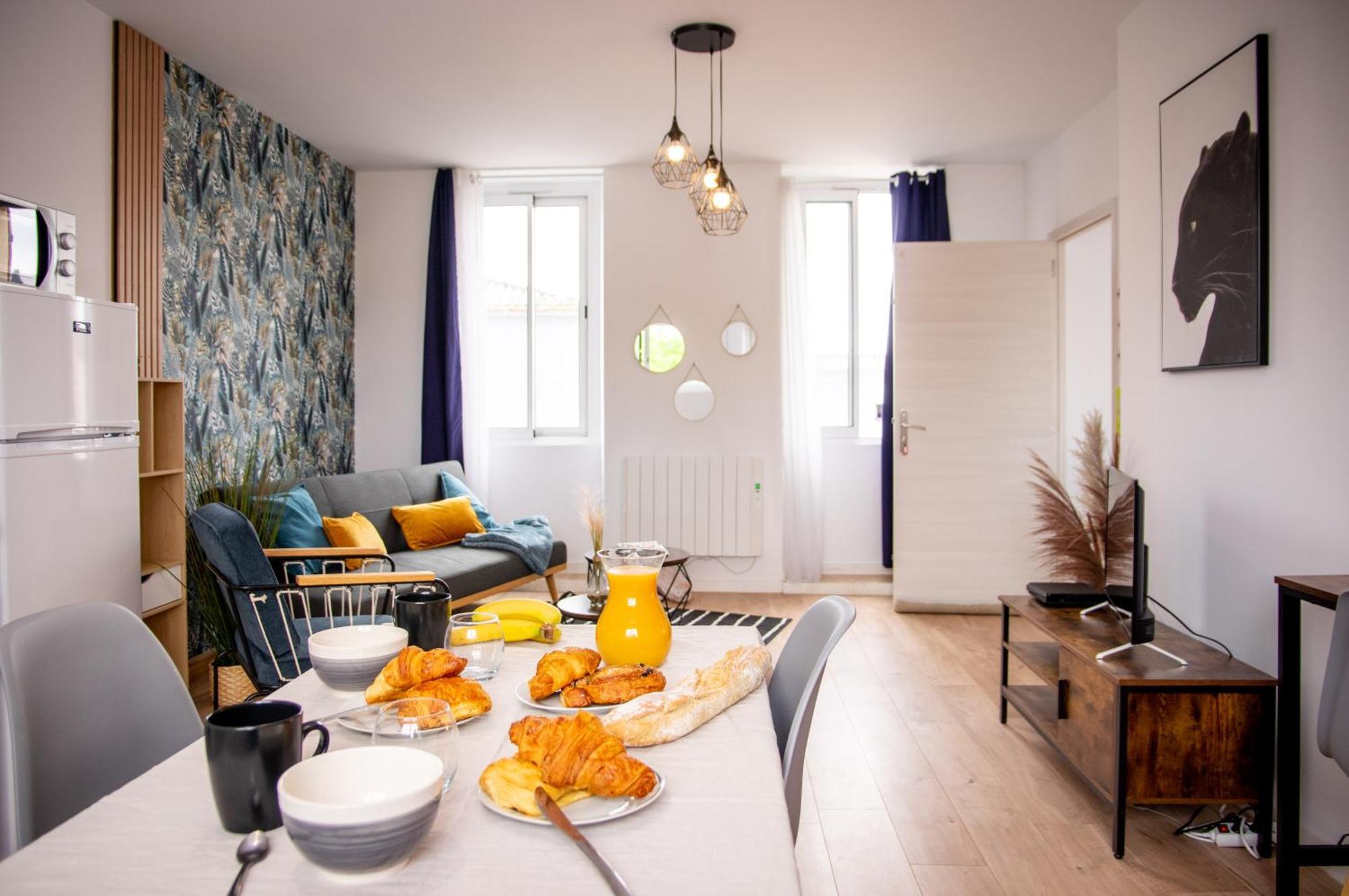 Duplex Cocoon - 10 Min De Blaye - 20 Min Cnpe - Wifi - Tv Hd Διαμέρισμα Saint-Seurin-de-Cursac Εξωτερικό φωτογραφία